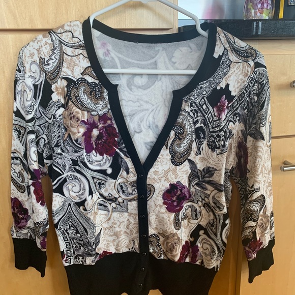 Beautiful Cardigan - Picture 1 of 3